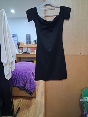 Divided Black Off-Shoulder Short Sleeve Mini Dress